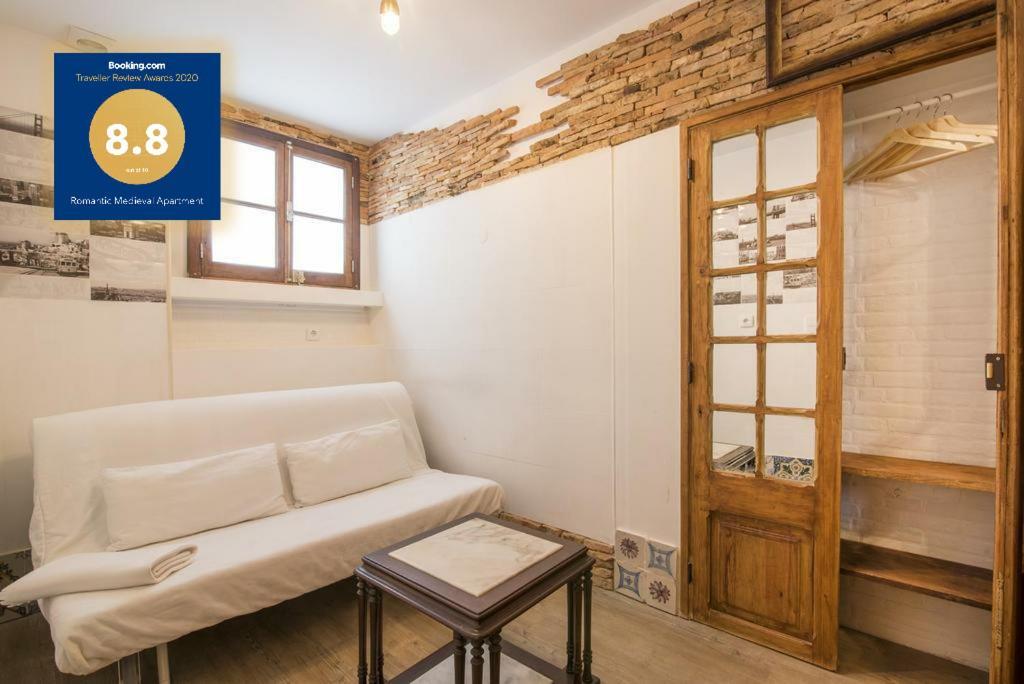 Romantic Medieval Apartment Lisbon Exterior photo
