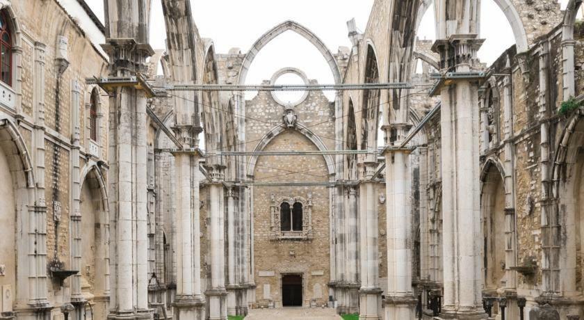 Romantic Medieval Apartment Lisbon Exterior photo